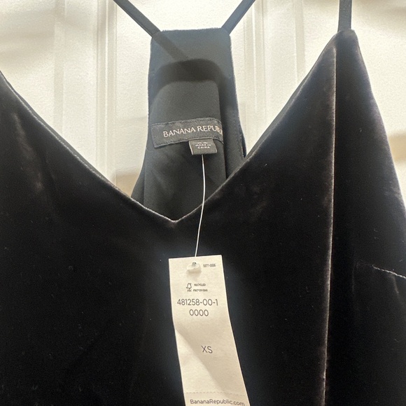 Banana Republic NWT velvet tank - xs - Picture 2 of 3